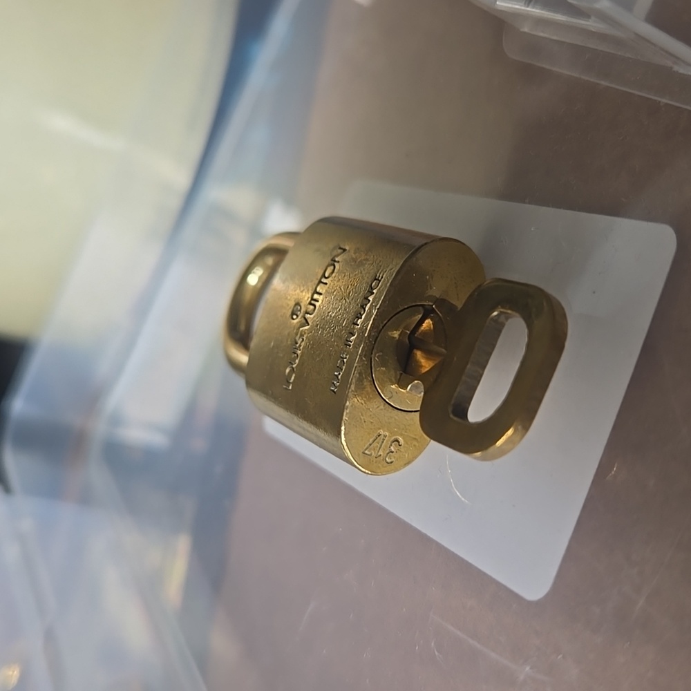 Louis Vuitton Authentic Lock & Key - Picture 15 of 16